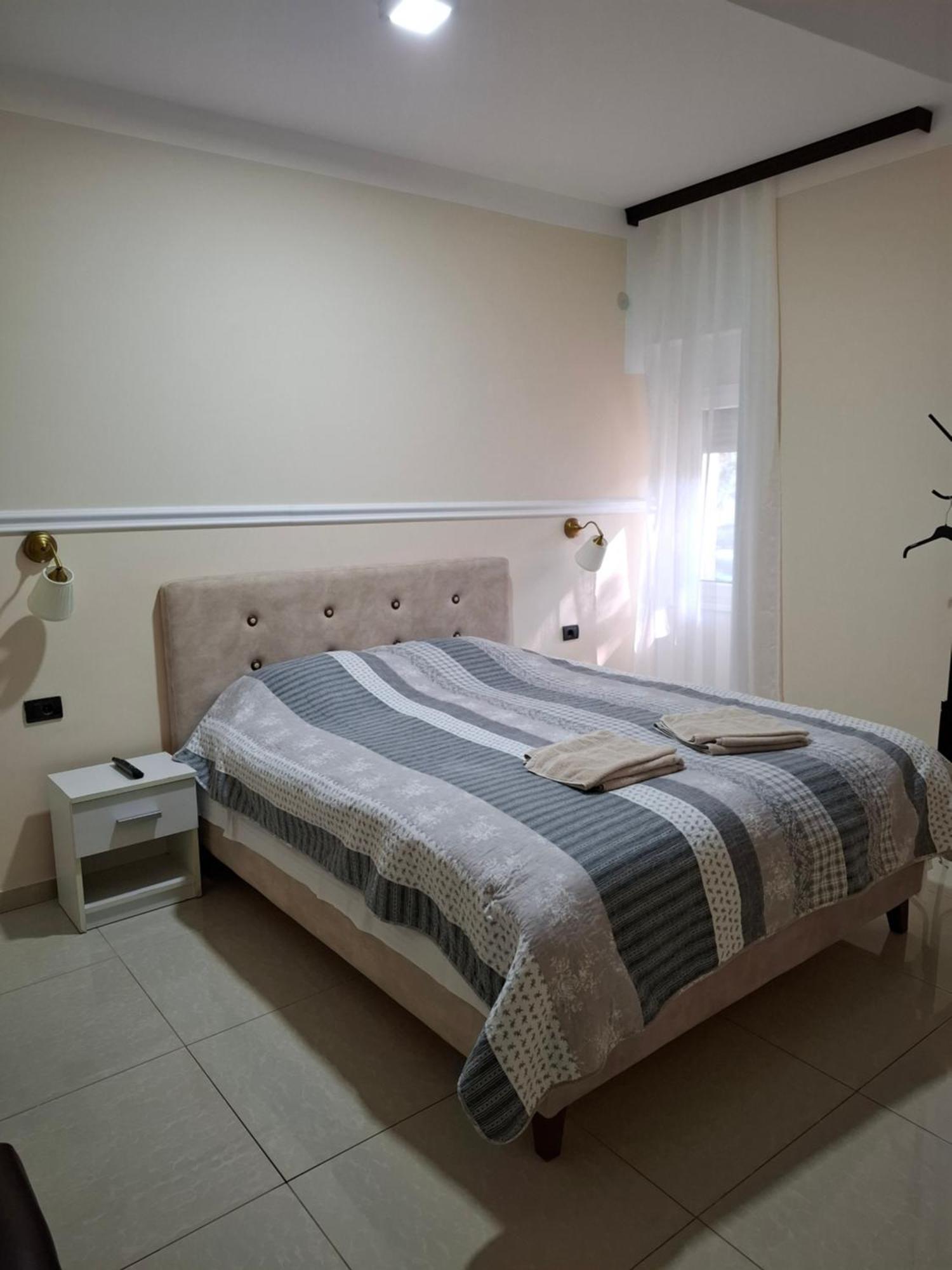 Bed&Breakfast Intermezzo Caffe Kikinda Exterior photo